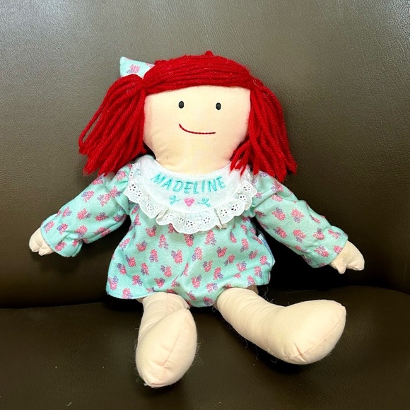 Vintage 1998 Eden Madeline Doll – Red Yarn Hair, Floral Pajamas, Appendix Scar - Picture 2 of 7